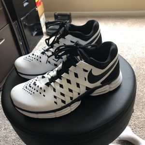 Men’s nike sneakers